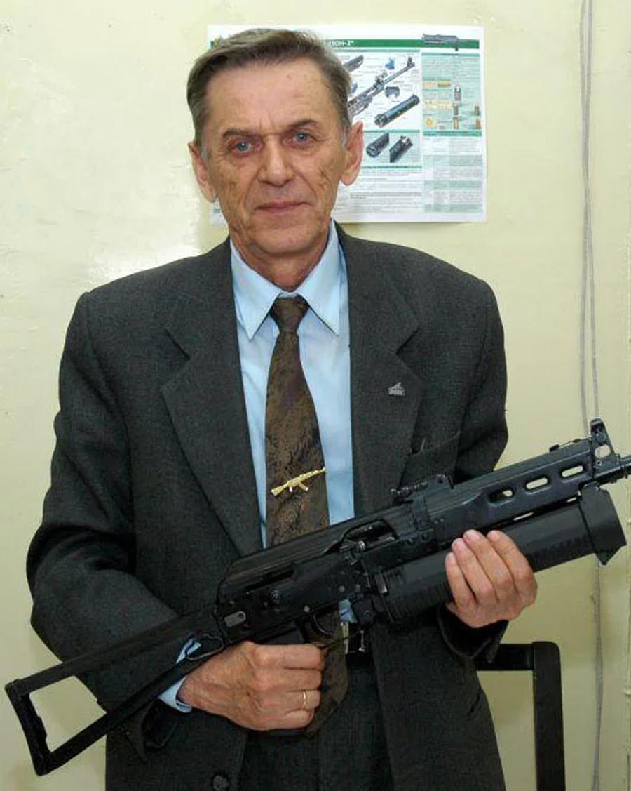 Виктор Михайлович Калашников